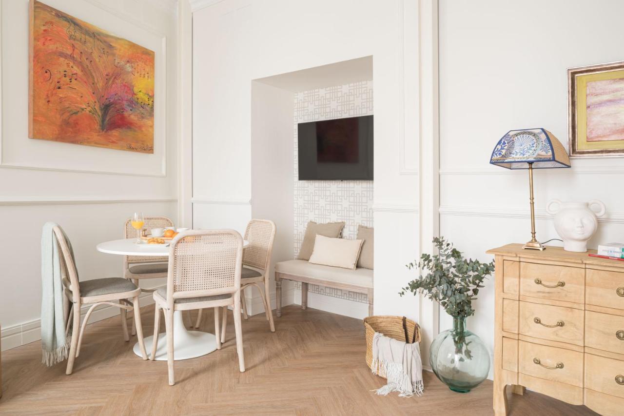 Mylu Suites By Puerta Catedral Siviglia Esterno foto