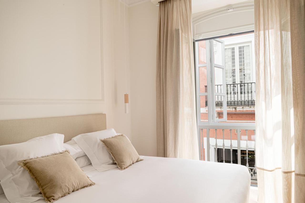 Mylu Suites By Puerta Catedral Siviglia Esterno foto