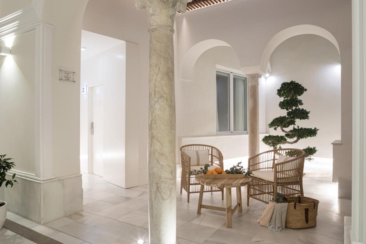 Mylu Suites By Puerta Catedral Siviglia Esterno foto